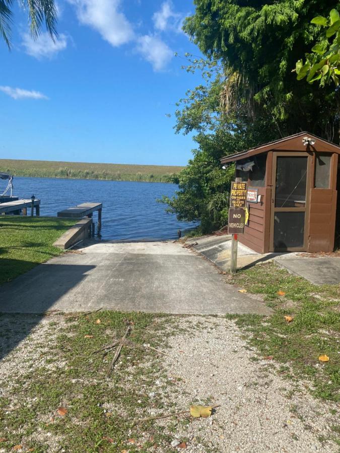 Log Harbor Cabins Okeechobee Εξωτερικό φωτογραφία